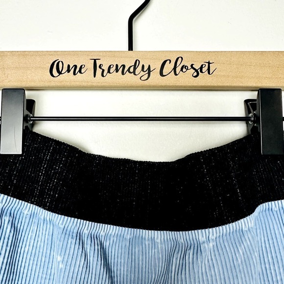 Free People Movement NWOT Blue Ribbed Heather Prajna Shorts Size M/L - Picture 3 of 5